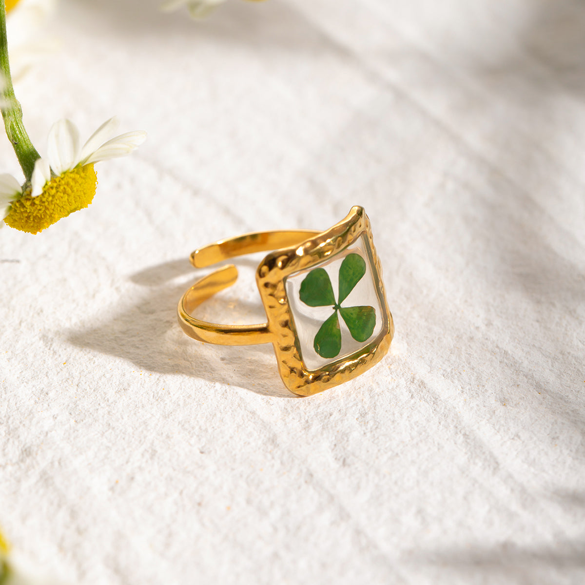 Clover resin art rings stainless steel 18K gold plated