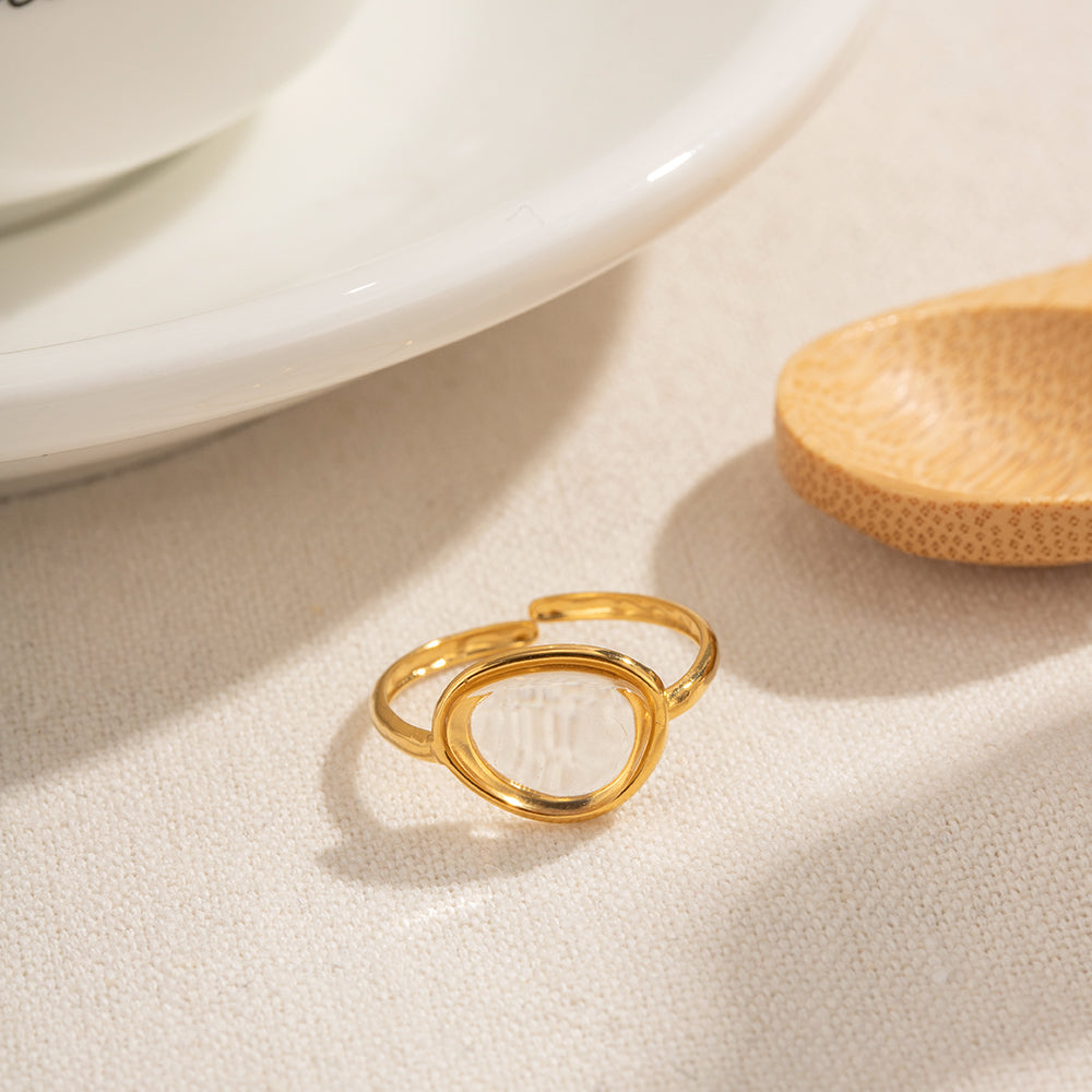 Glass Glow Ring – 18K Gold-Plated Stainless Steel with Resin
