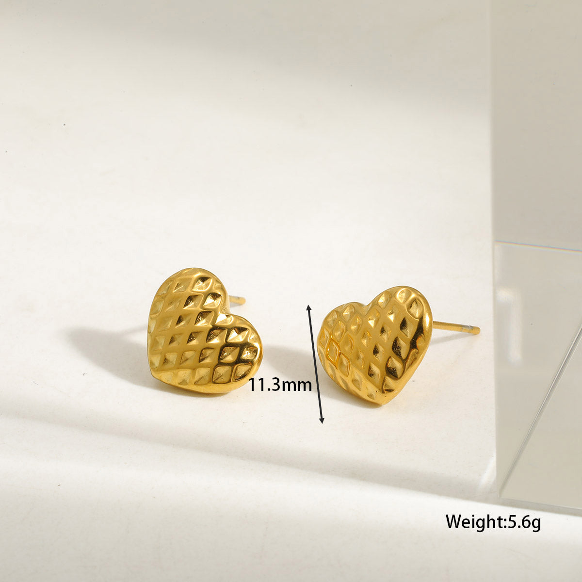 Sweetheart Stud Earrings – 18K Gold-Plated Stainless Steel