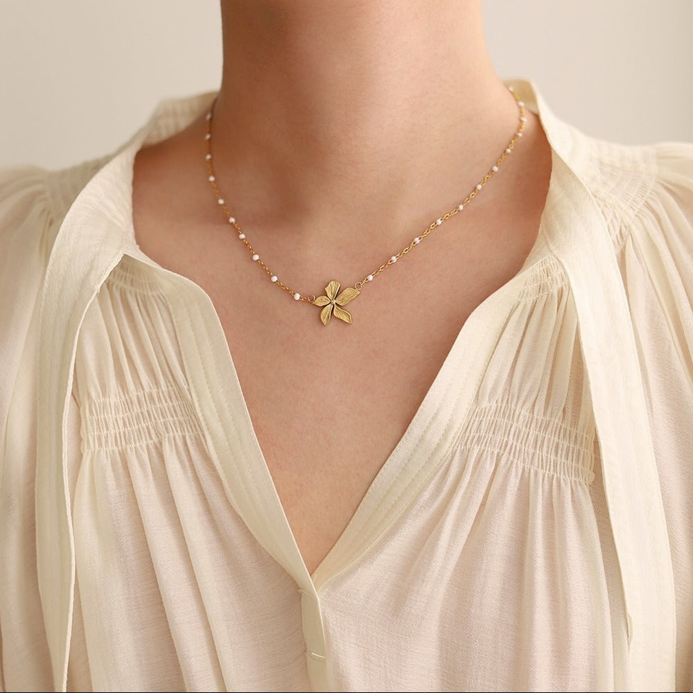 Women lily necklace 18k gold plated stainless steel