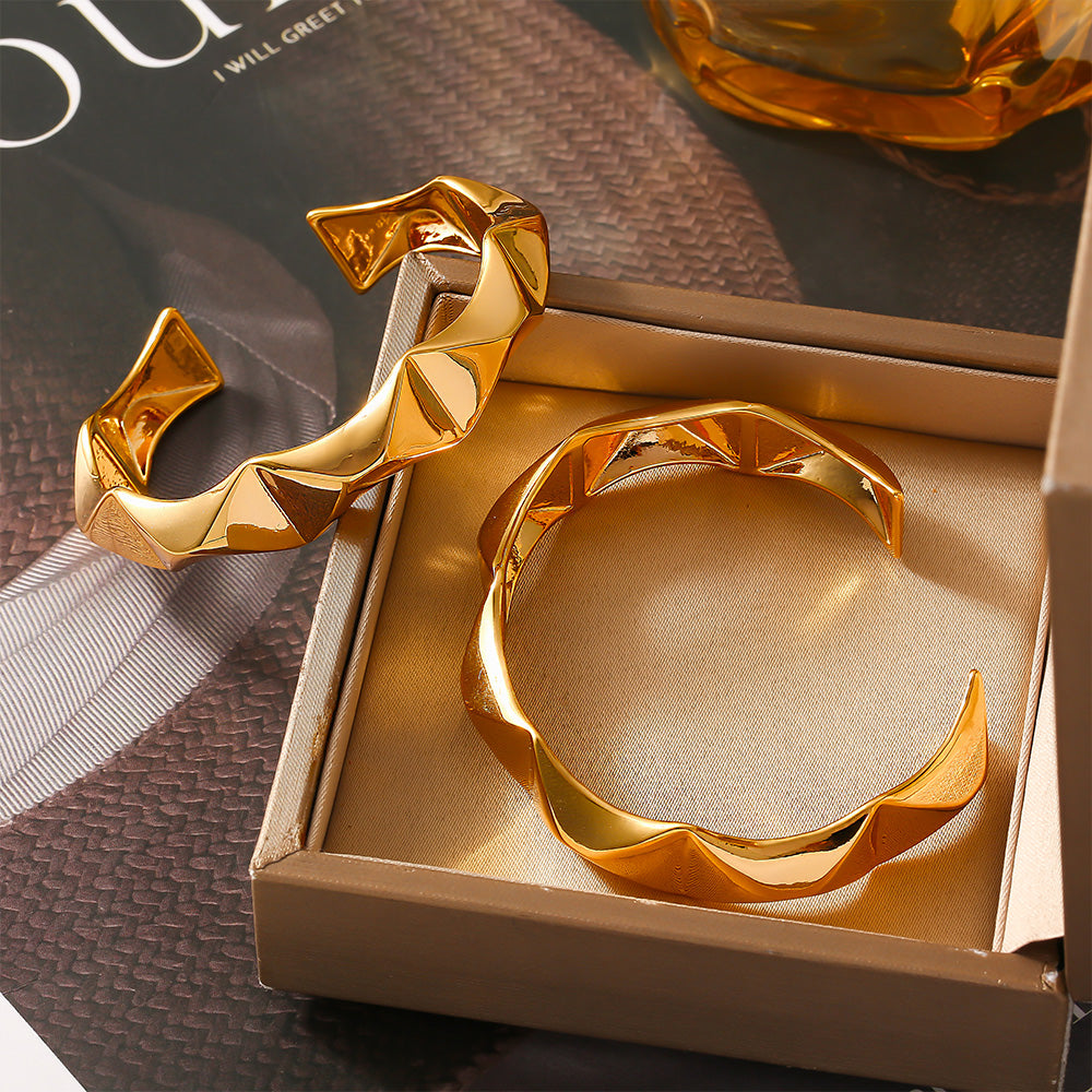 18K Gold-Plated Chunky Copper Bangle
