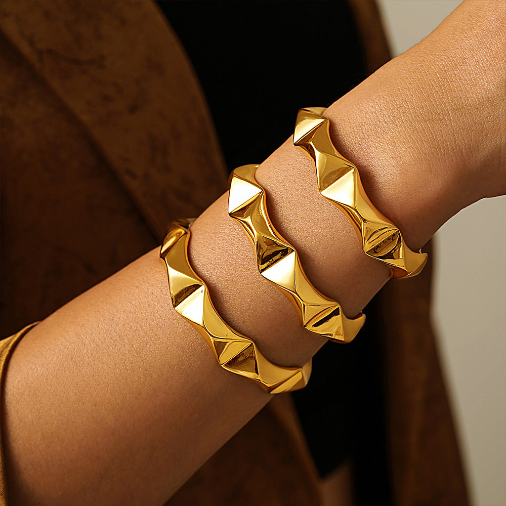 18K Gold-Plated Chunky Geometric Copper Bangle