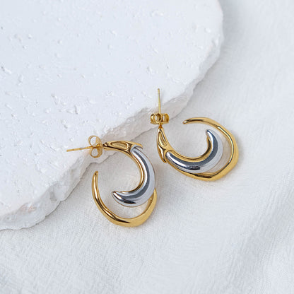 Moon shaped Earrings Gold