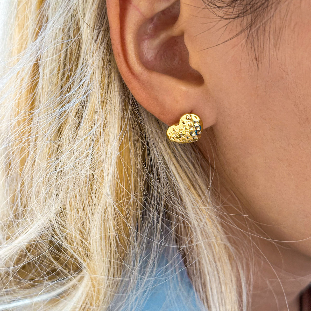 Sweetheart Stud Earrings – 18K Gold-Plated Stainless Steel