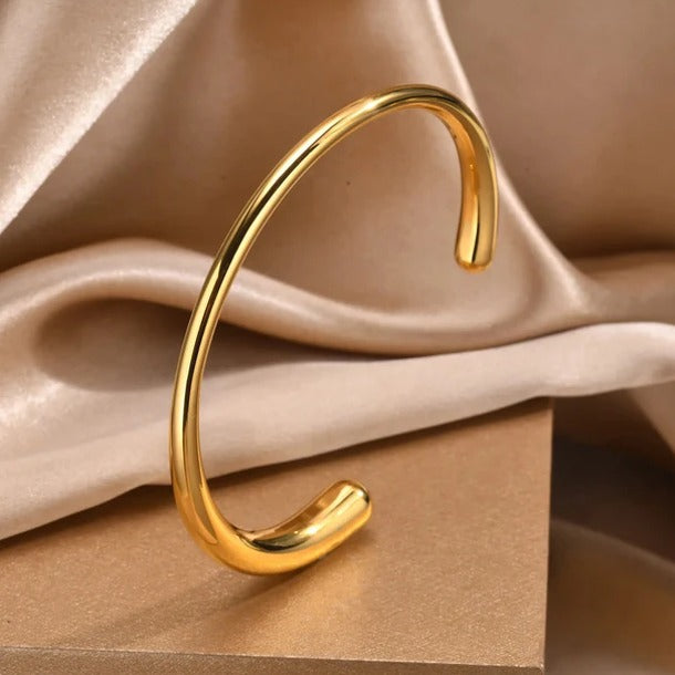 Tear Drop Bangle – 18K Gold- Plated Stainless Steel