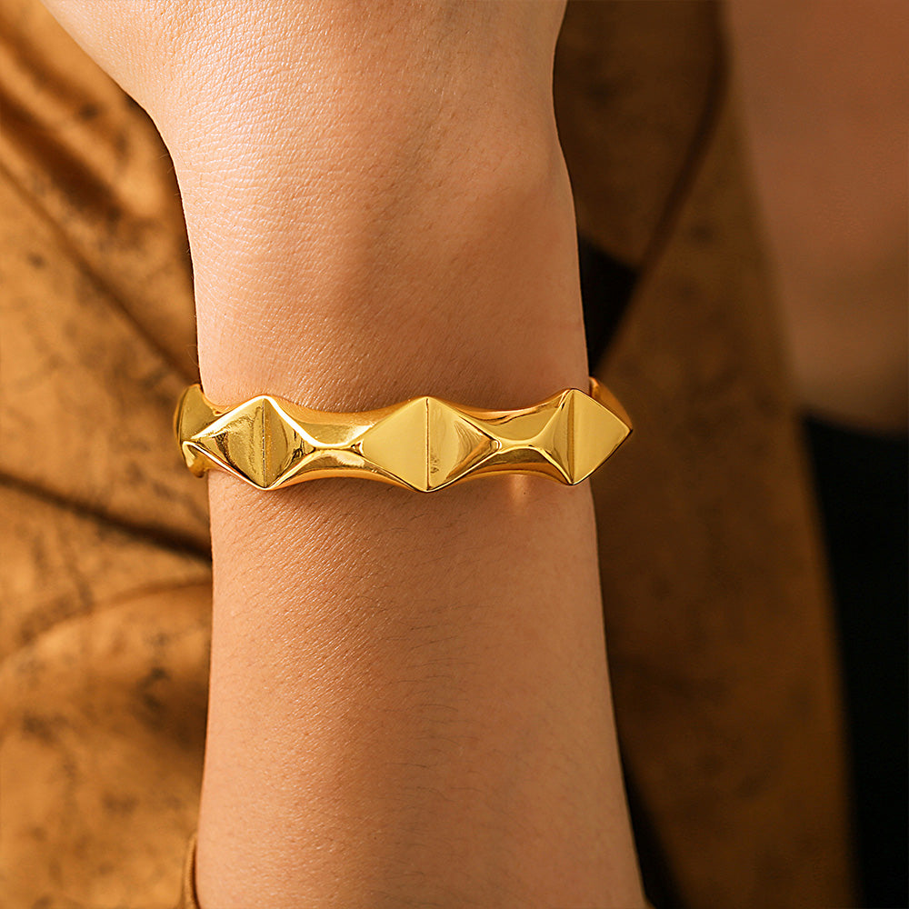 Women 18K Gold Plated Chunky Copper Kada