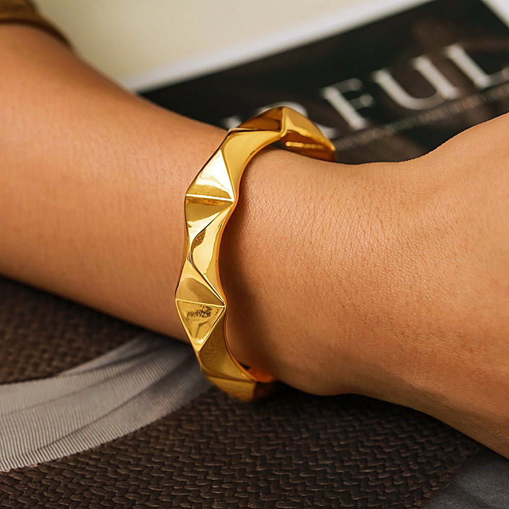 Women 18K Gold Plated Chunky Copper Kada Bangle
