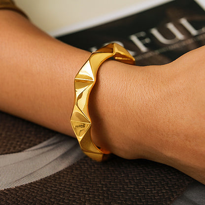 Women 18K Gold Plated Chunky Copper Kada Bangle